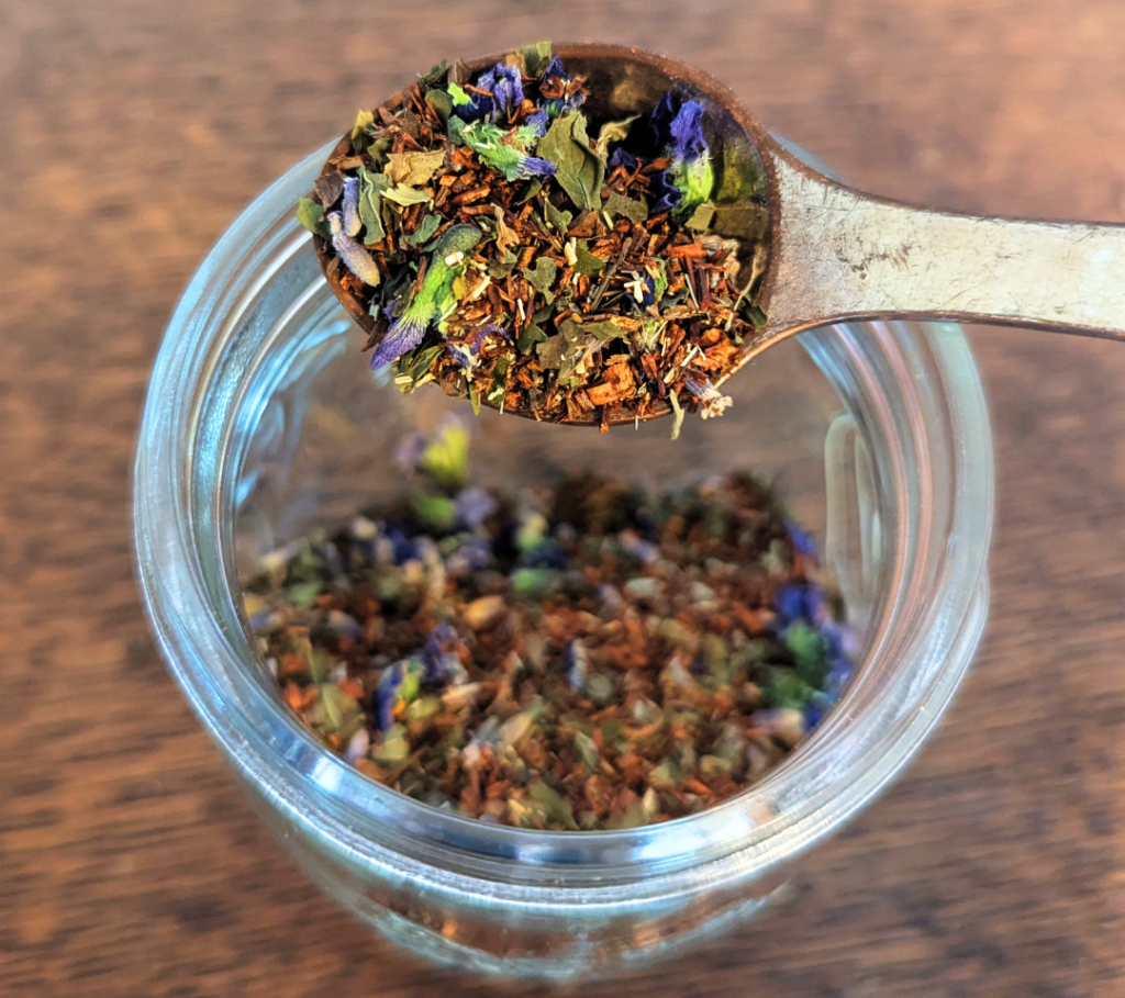 Teaspoon of garden flower tea blend